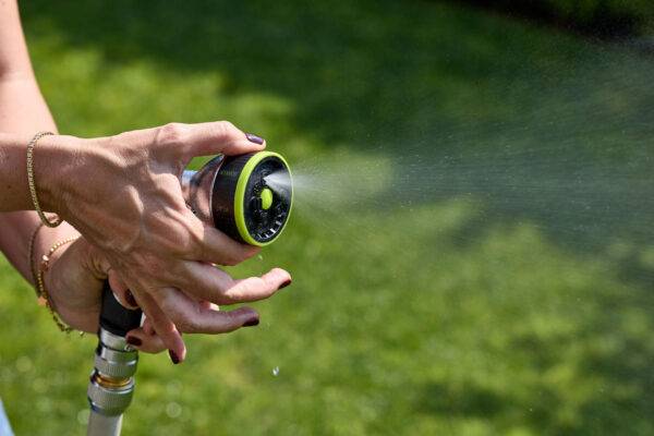 metal spray gun mist