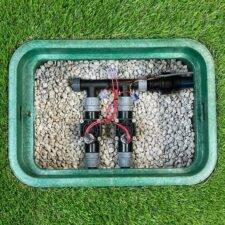 Underground valve box with 2 valves