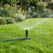 Metal lawn spiker