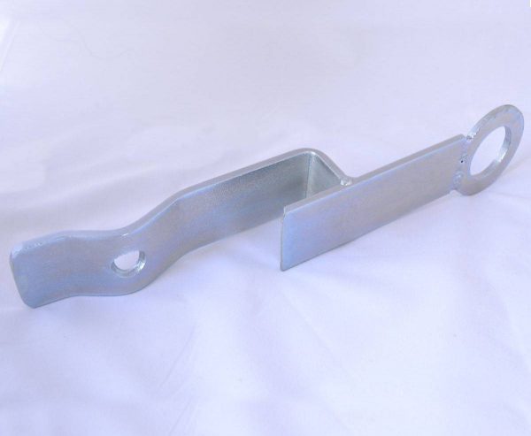 Ball valve support bracket for galvanised water storage tanks