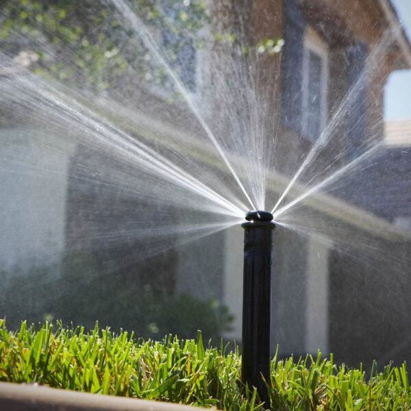Spray sprinkler for smaller lawns