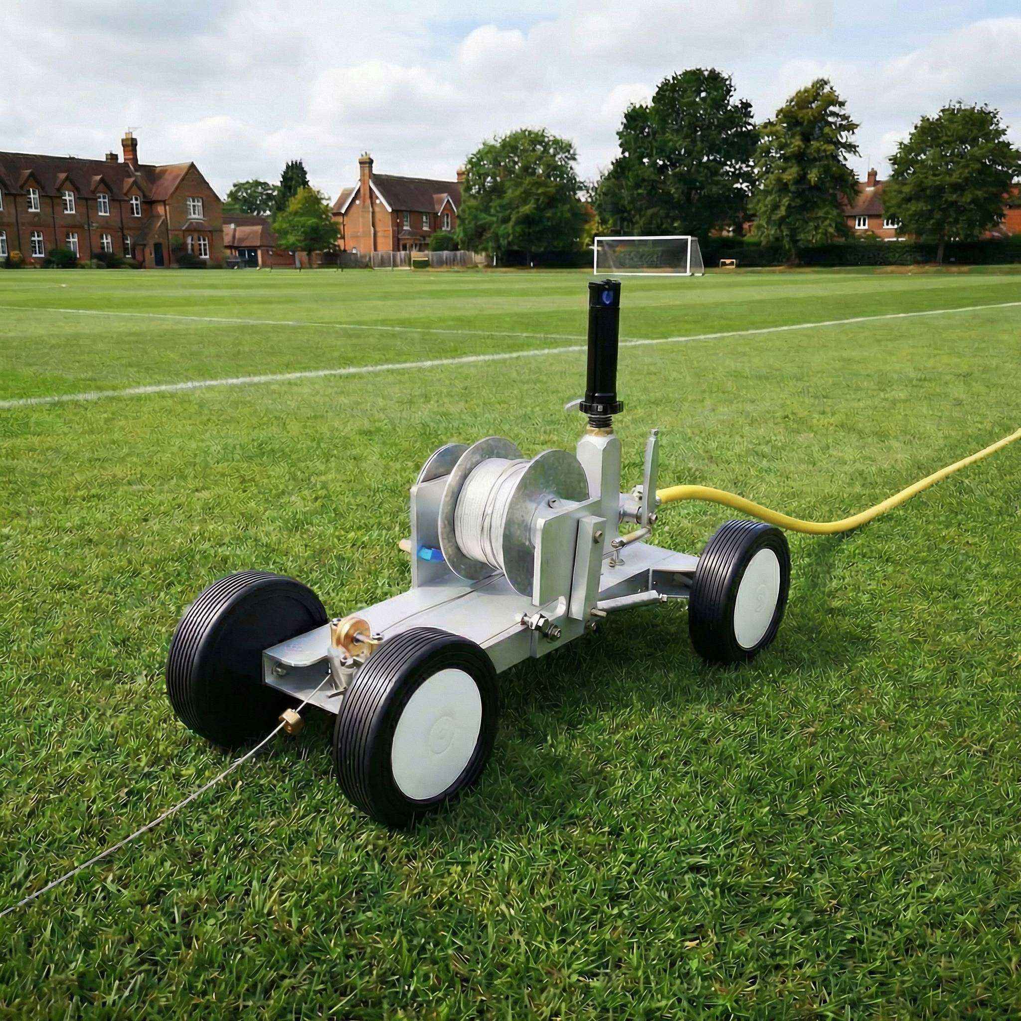 Rega travelling sprinkler for club and school